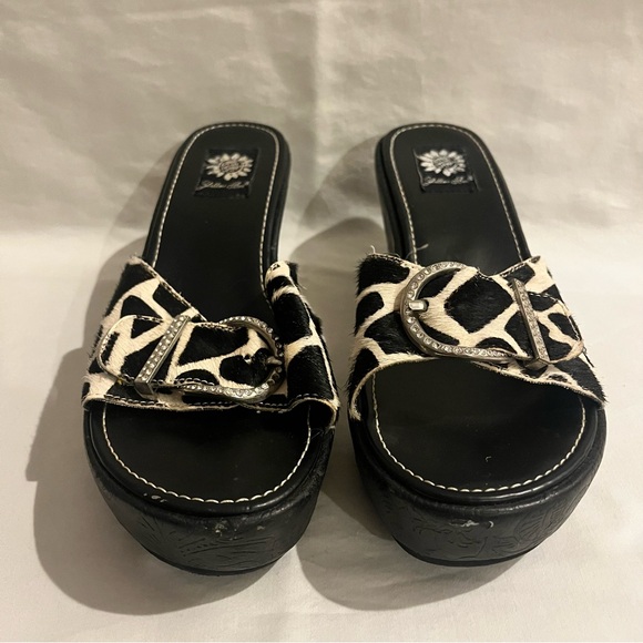 Black Animal Print Wedge Sandals with Rhinestone Buckle Bold Statement - Picture 3 of 10